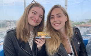 Laure et Chloé