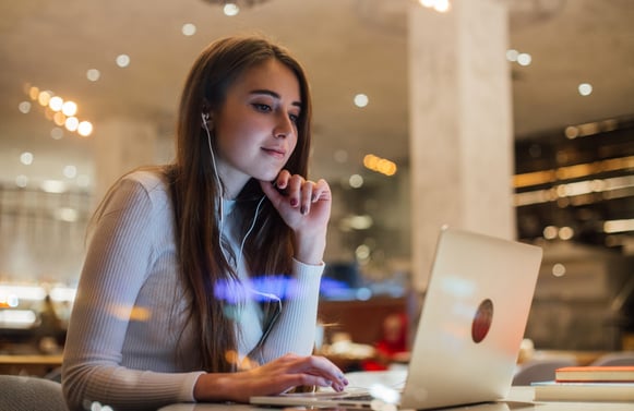 étudiante chez Connect Campus digital à Ynov