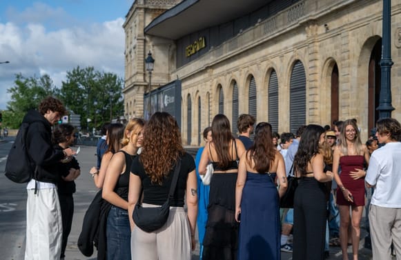 AV_PROJ-14 - Grande.jpeg