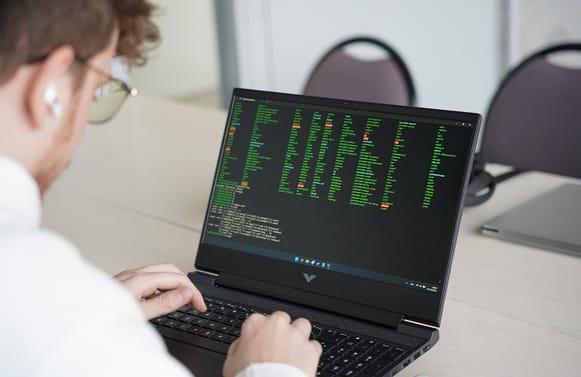 ARTICLE PYC_CYBERSECURITE_01.jpg