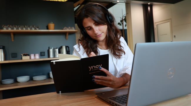 Maïlys qui travaille