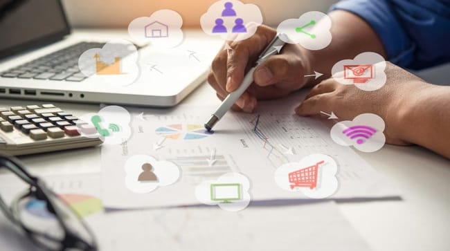 le salaire d'un chargé de communication digitale