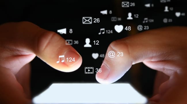 formations pour devenir responsable des médias sociaux