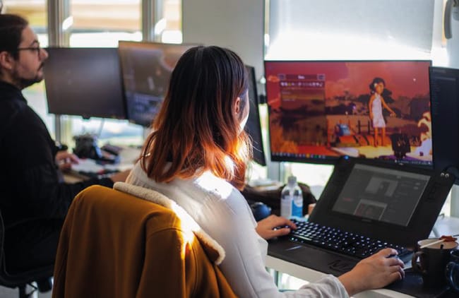 Photo dans le studio d'AWACEB