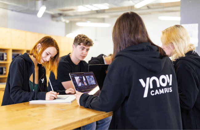 association Social Builder