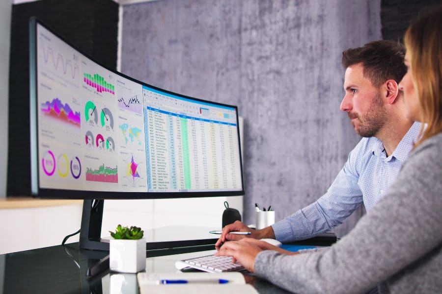 Devenir Web Analyst, Data Strategist – Fiche Métier, Salaire, Études ...